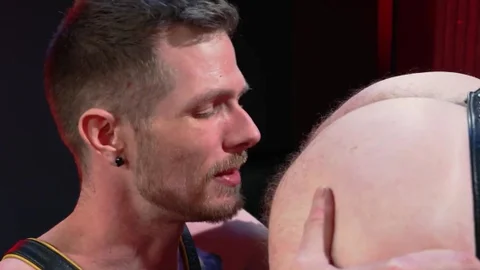 Club Inferno Dungeon: Alex Killian fisting sex tape
