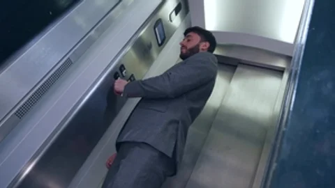 menatplay: Riding the Elevator with Your One-Night Stand