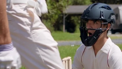 Men: Wicketkeeper Enjoys Riding Batsman's Bat
