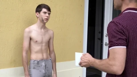 Family Dick: Stepmom Dakota Lovell plus Trent Summers rimming
