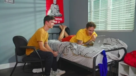 Next Door Twink: Caucasian Jock Fucks Brunette Twink