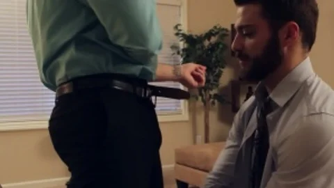 Bus Stop Flirting - Phenix Saint, Tommy Defendi booty fuck