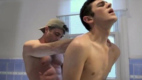 Family Dick: Fucking with nice Brayden Wolf and Lance Hart