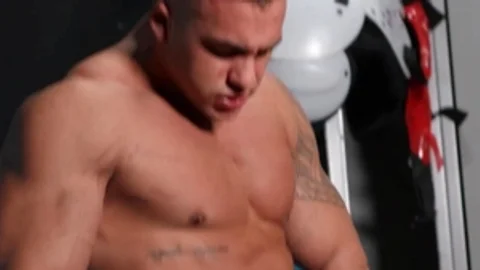DrillMyHole: Muscle Phillipe Massa goes in for slamming hard