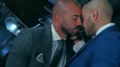 menatplay: Bruno Max's Raunchy Start