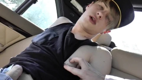 East Boys - Straight guy Jay Sheen POV handjob in the limo