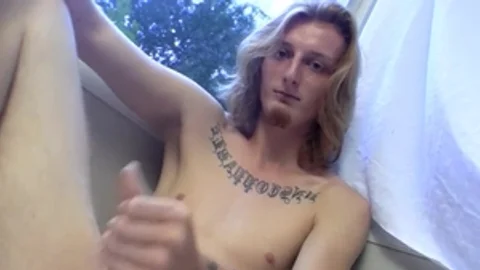 StraightNakedThugs.com: American Kenneth Slayer stroking