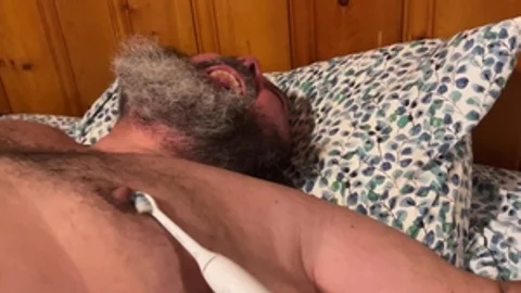 TicklishChubs: Matt is a incredible bear