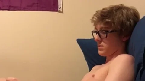 TXXXMStudios.com - British Kieren Andrews masturbating