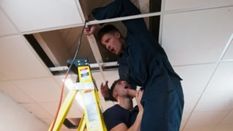 Men: Screwing on Site