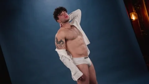 Rod's Room: Smooth Skin and Muscles Make a Perfect Pair