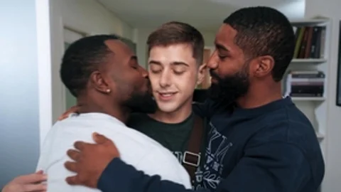 Men: Sucking Cock and Tonguing Hole