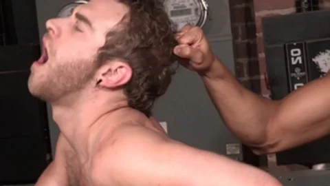 FalconStudios.com: Bodybuilder receives nailed rough