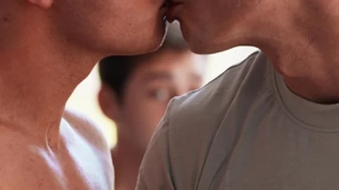 MEN.com: Brit Fingers and Licks